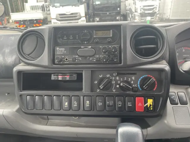 日野 デュトロ TPG-XZU600X(2WD)の写真38