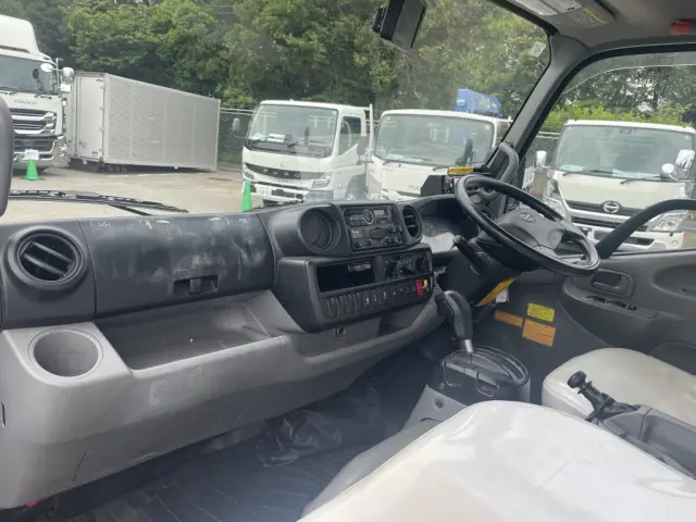 日野 デュトロ TPG-XZU600X(2WD)の写真42