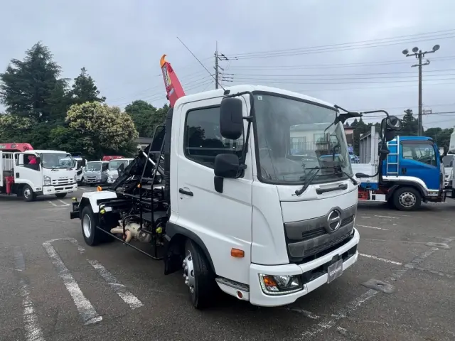 日野 レンジャー 2KG-FC2ABA(未入力/関係無)の写真3