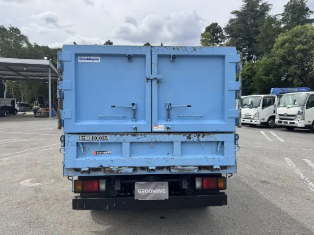 いすゞ エルフ TPG-NKR85AN(2WD)の写真7