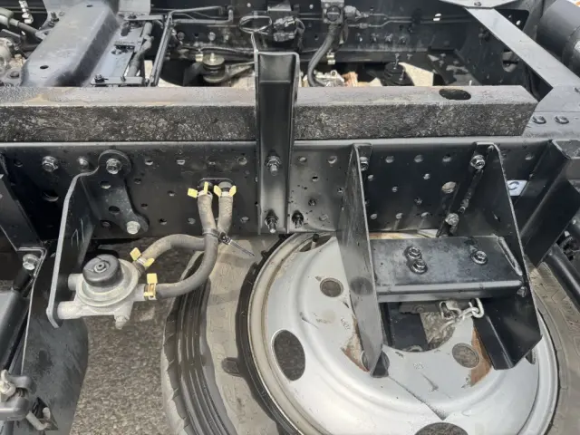いすゞ エルフ TPG-NKR85AN(2WD)の写真26