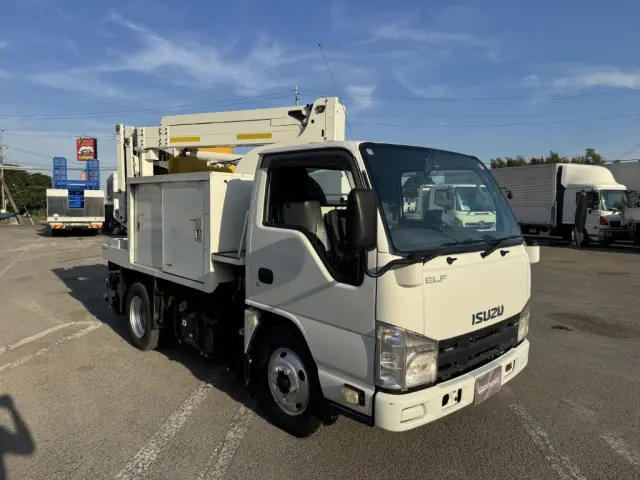 いすゞ エルフ TKG-NKR85AN(2WD)の写真3