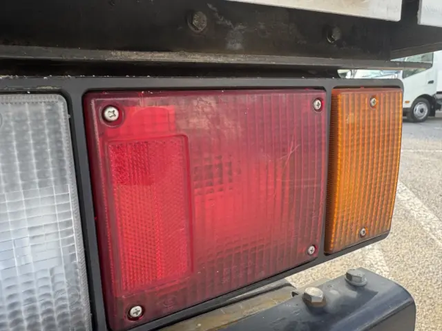 いすゞ エルフ TKG-NKR85AN(2WD)の写真50