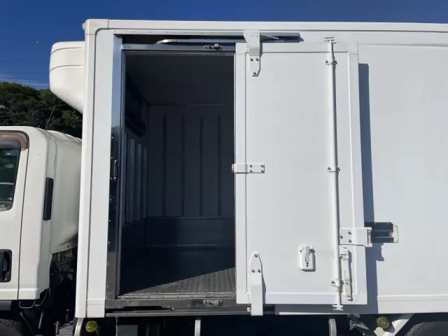 いすゞ エルフ TPG-NPR85AN(2WD)の写真9