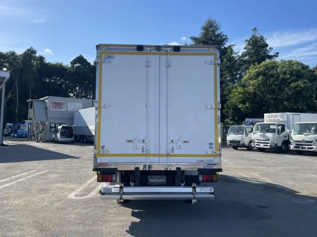 いすゞ エルフ TPG-NPR85AN(2WD)の写真10