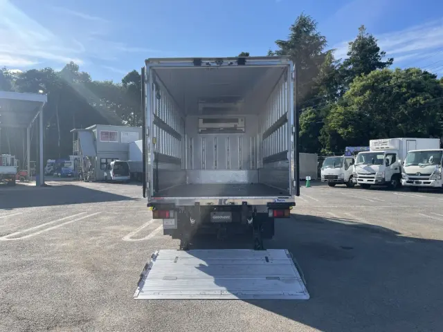 いすゞ エルフ TPG-NPR85AN(2WD)の写真11