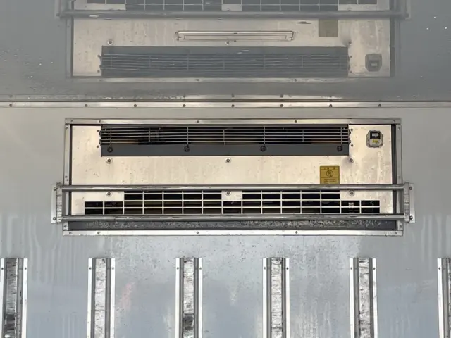 いすゞ エルフ TPG-NPR85AN(2WD)の写真19