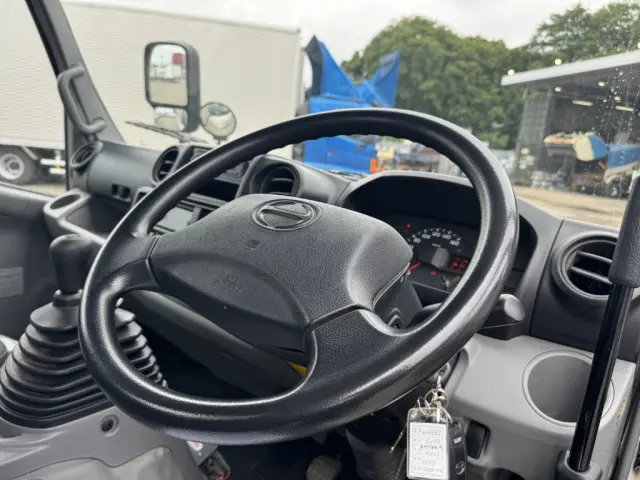 日野 デュトロ TKG-XZU675M(4WD)の写真31