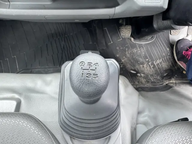 日野 デュトロ TKG-XZU675M(4WD)の写真32