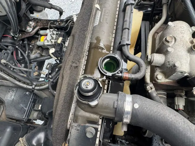 いすゞ エルフ PB-NKR81AR(2WD)の写真33