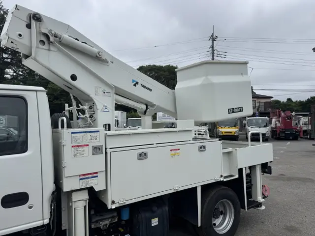 いすゞ エルフ TPG-NKR85AN(2WD)の写真8