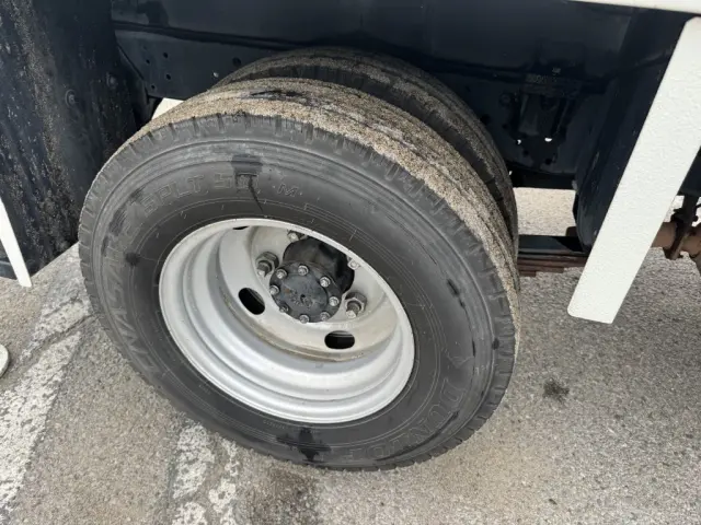 いすゞ エルフ TPG-NKR85AN(2WD)の写真44