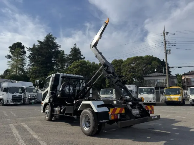 三菱 ファイター 2KG-FK72Fの写真10
