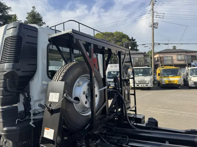 三菱 ファイター 2KG-FK72Fの写真17