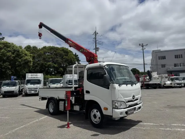 日野 デュトロ 2RG-XZU645M(2WD)の写真3