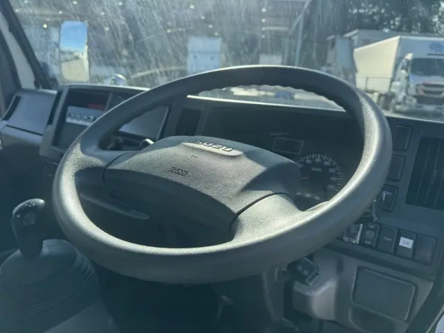 いすゞ エルフ TPG-NKR85AN(2WD)の写真31