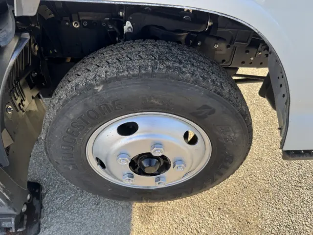 いすゞ エルフ TPG-NKR85AN(2WD)の写真44