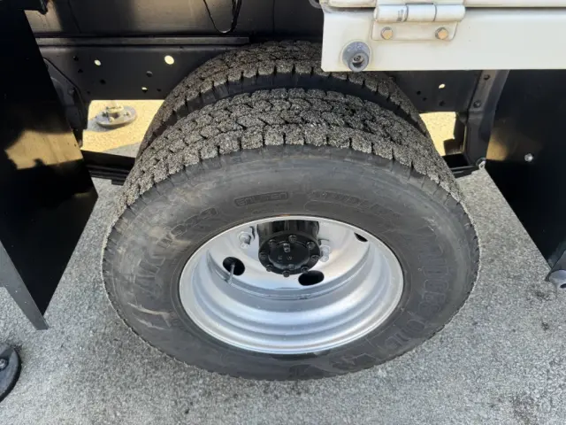 いすゞ エルフ TPG-NKR85AN(2WD)の写真46