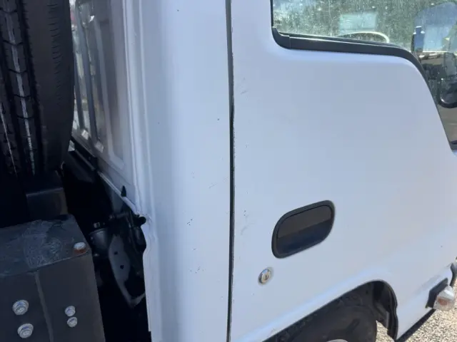 いすゞ エルフ TPG-NKR85AN(2WD)の写真49