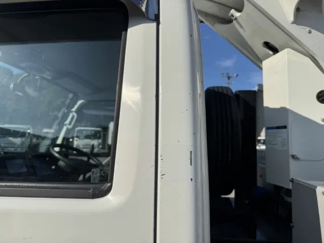いすゞ エルフ TPG-NKR85AN(2WD)の写真50