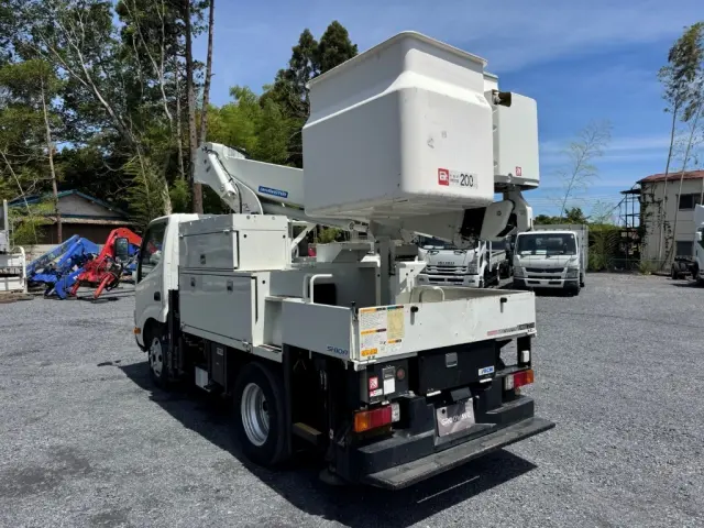 日野 デュトロ TPG-XZU600X(2WD)の写真5