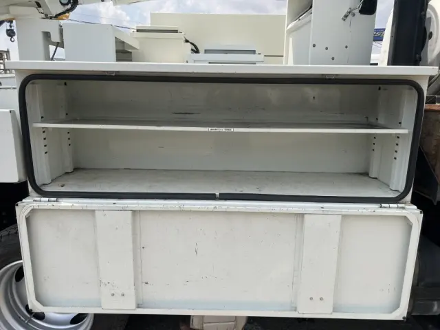 忙しいお客様のために、お電話・メールだけでなく、LINEでのお問い合わせにも対応しております。|日野 デュトロ TKG-XZU675M(4WD)の写真10