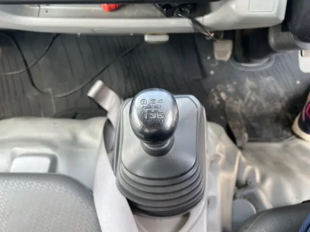 日野 デュトロ TKG-XZU675M(4WD)の写真34