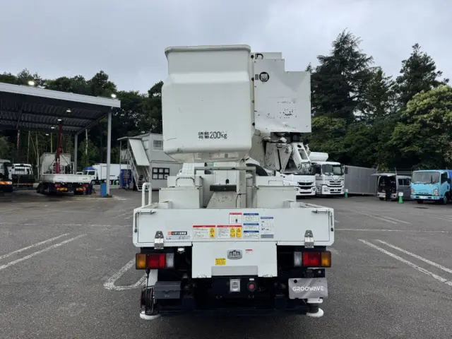 多忙なお客様もいらっしゃると思いますので、当社ではお電話・メールだけでなく、LINEでのお問い合わせにも対応しております。お気軽にお問合せ下さい。|いすゞ エルフ TPG-NKR85AN(2WD)の写真10