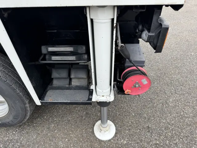 いすゞ エルフ TPG-NKR85AN(2WD)の写真23