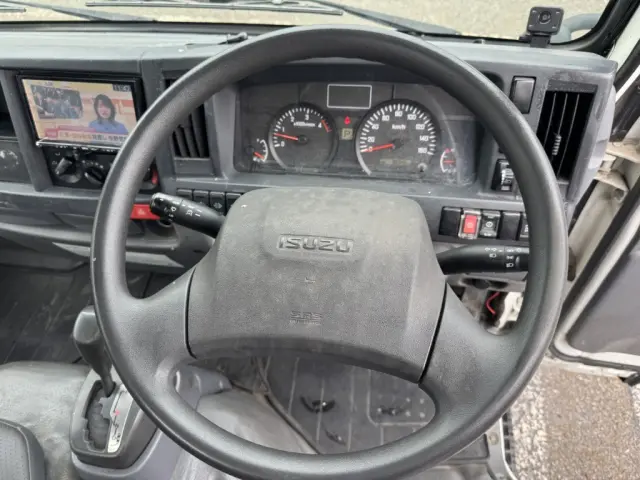 いすゞ エルフ TPG-NKR85AN(2WD)の写真34