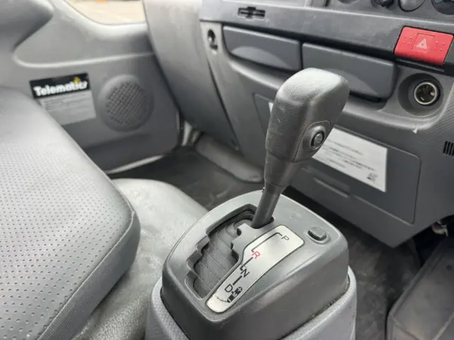 いすゞ エルフ TPG-NKR85AN(2WD)の写真35
