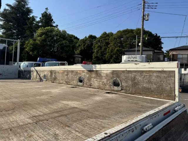 常時100台以上の平ボディー、ダンプ、クレーン、冷凍車、ウイング、バス等の商品をご用意しております!毎日多種多様なUSEDトラックが入庫しております!お気に入りの商品はすぐにお問合せ下さい!|日野 レンジャー SDG-FC9JKAP(未入力/関係無)の写真10