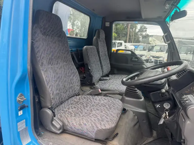 いすゞ エルフ KK-NPR72GR(2WD)の写真30