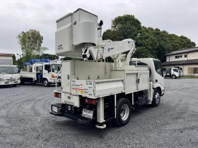 お客様のご状況・ご要望をお伺いした上で、ナンバー登録や輸送料、車検整備やバッテリー・タイヤ交換といった各種オプションを含めた、最終的なお見積り金額をお伝えします。|日野 デュトロ TPG-XZU600X(2WD)の写真5