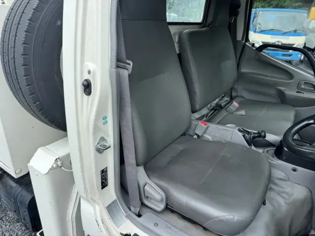 日野 デュトロ TPG-XZU600X(2WD)の写真30