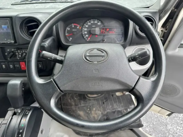 日野 デュトロ TPG-XZU600X(2WD)の写真32