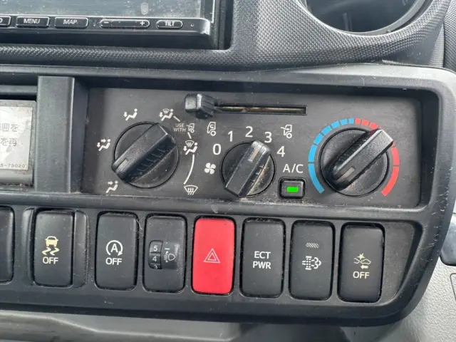 日野 デュトロ TPG-XZU600X(2WD)の写真34