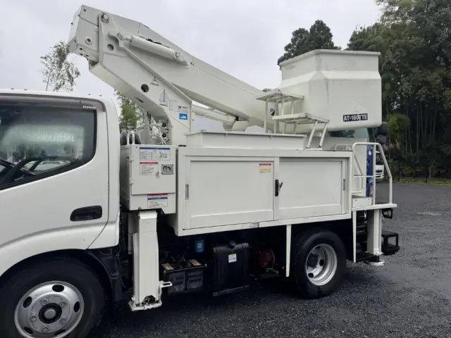 まずは気軽にお問合せ・お見積りお待ちしております。じっくり現車確認して頂けるよう、ご準備を致します!|日野 デュトロ TPG-XZU600X(2WD)の写真10