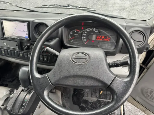日野 デュトロ TPG-XZU600X(2WD)の写真34