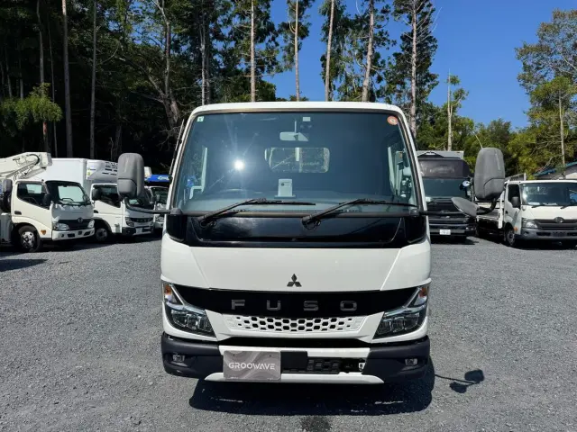 在庫にない車もオークションや過去の取引事業者など、弊社の持てる限りのネットワークを駆使して、ご希望のトラックを探索します。|三菱 キャンター 2RG-FEA20(2WD)の写真7