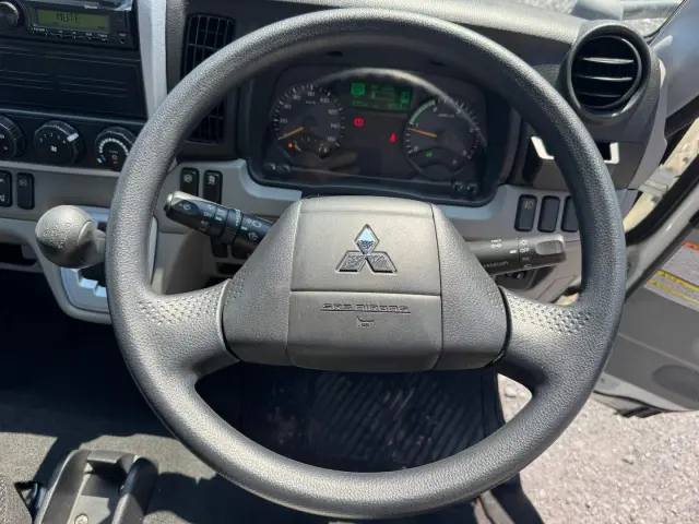 三菱 キャンター 2RG-FEA20(2WD)の写真26