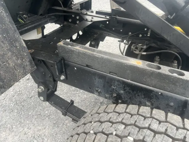 いすゞ エルフ TPG-NJR85AN(2WD)の写真22