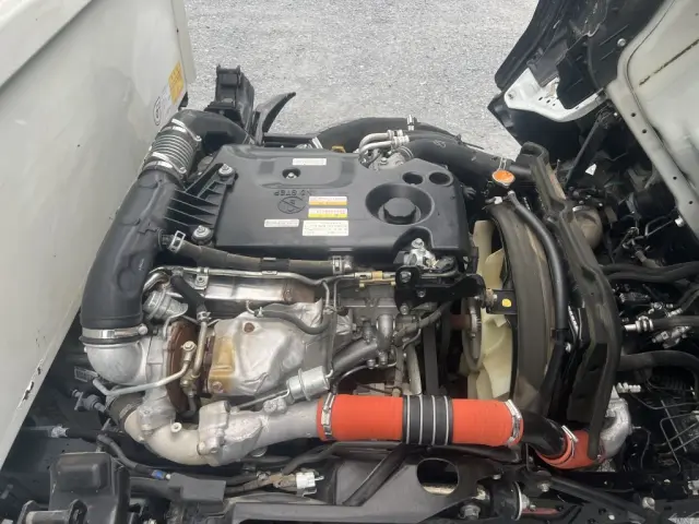 いすゞ エルフ TPG-NJR85AN(2WD)の写真41