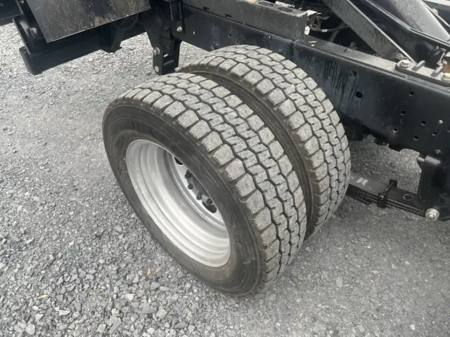 いすゞ エルフ TPG-NJR85AN(2WD)の写真46