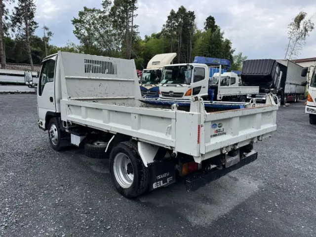 いすゞ エルフ TPG-NJR85AN(2WD)の写真5