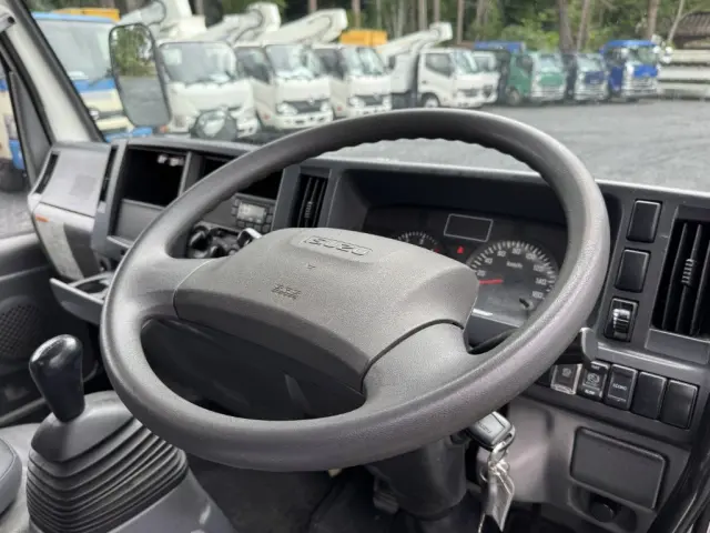いすゞ エルフ TPG-NJR85AN(2WD)の写真29