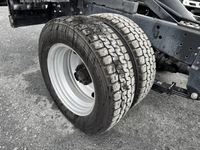 いすゞ エルフ TPG-NJR85AN(2WD)の写真45