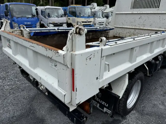 いすゞ エルフ TPG-NJR85AN(2WD)の写真48
