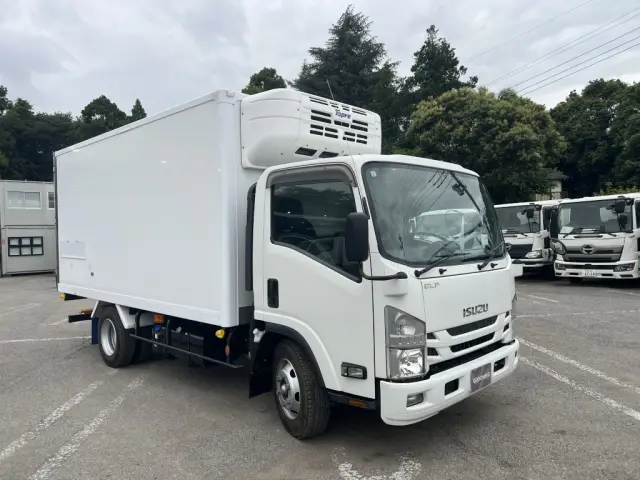 いすゞ エルフ 2RG-NPR88AN(2WD)の写真3