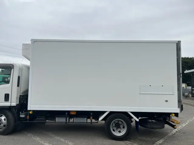 いすゞ エルフ 2RG-NPR88AN(2WD)の写真8